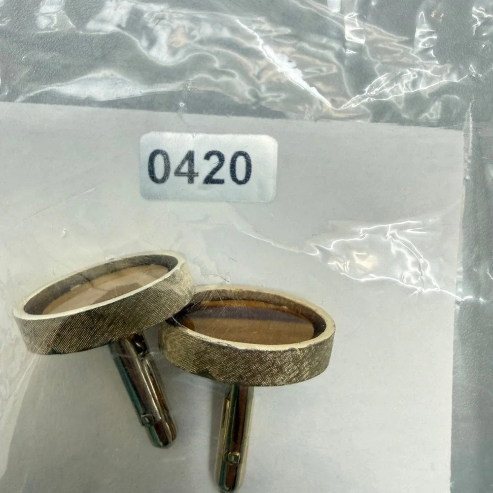 Vintage Dante Gold Tone Tiger's Eye Oval Cufflinks 0.75